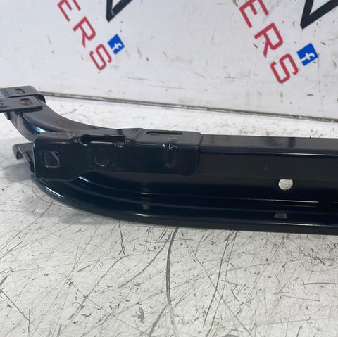 Citroen Berlingo/Peugeot Partner/Vauxhall Combo/Toyota Proace City SLIDING DOOR MIDDLE RAIL N/S 2019-2024 P/N 9828517380