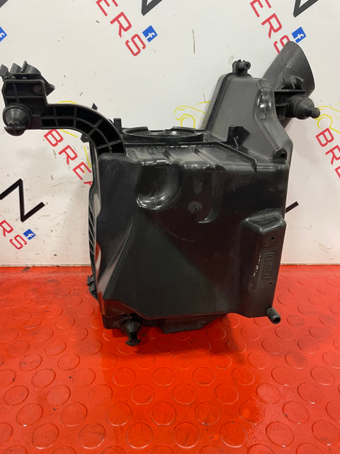 Ford Transit Connect AIR FILTER BOX HOUSING 1.6L 2014 P/N AV619600BG