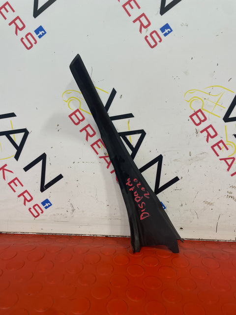 Citroen Dispatch/Peugeot Expert PASSENGER SIDE FRONT WEATHER STRIP SCUTTLE 2018-2024 P/S P/N 9812855277