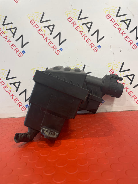 VW Passat B7 (2011 > 2014) AIR FILTER BOX HOUSING WITH MAF SENSOR . Caddy 1.6 TDI (2011 > 2014) P/N 3C0129607BF