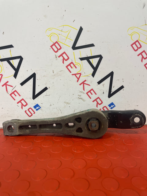 VW Caddy BOTTOM GEARBOX MOUNT / DOGBONE MOUNT 2012 1.6 MANUAL P/N 1K0199855BB