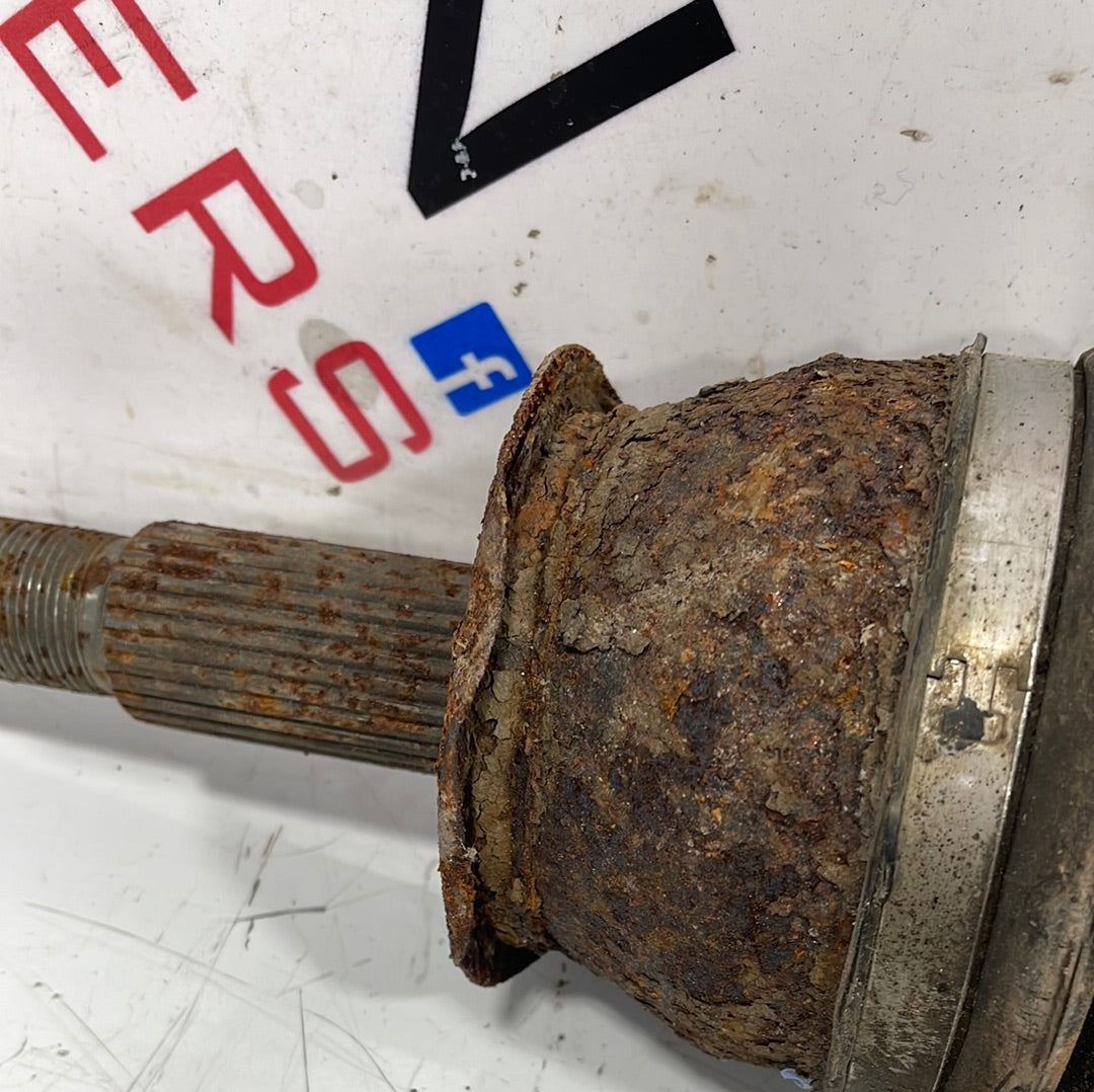 Nissan Navara PASSENGER SIDE DRIVE SHAFT 2012 P/N 09930497