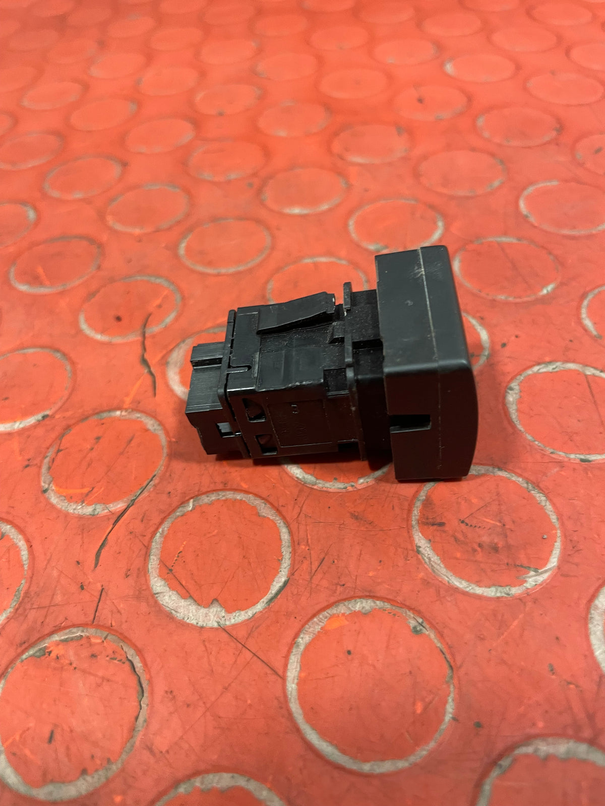 Citroen Berlingo/Peugeot Partner PARKING SENSOR SWITCH 2008-2018 P/N 96594887XT