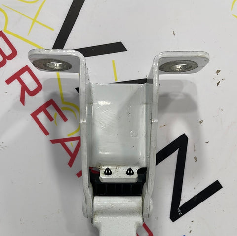 Renault Kangoo RIGHT REAR UPPER DOOR HINGE P/N KL1312A