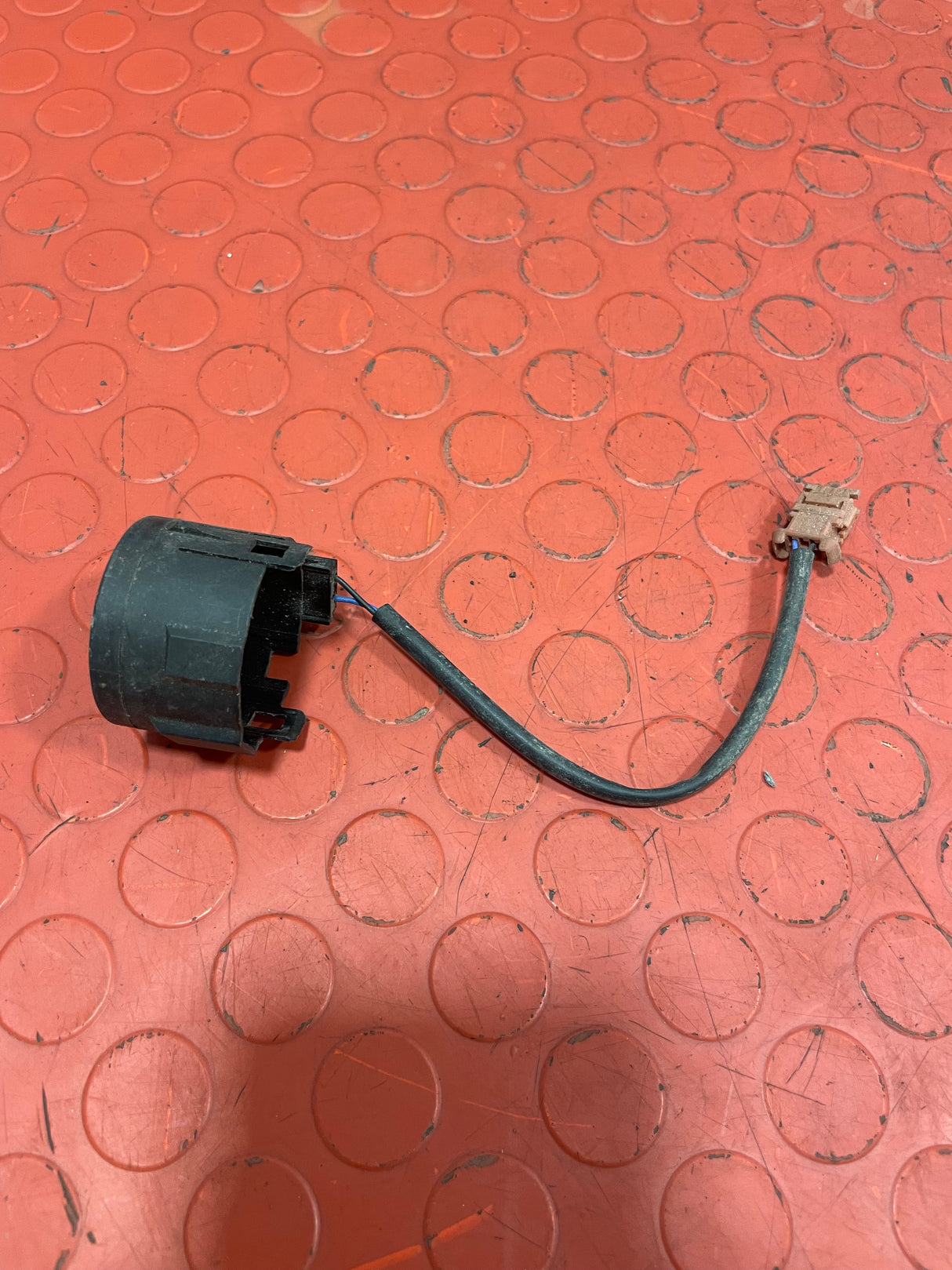 Citroen Berlingo/Peugeot Partner IGNITION KEY RECEIVER 2008-2018 P/N 9663123280