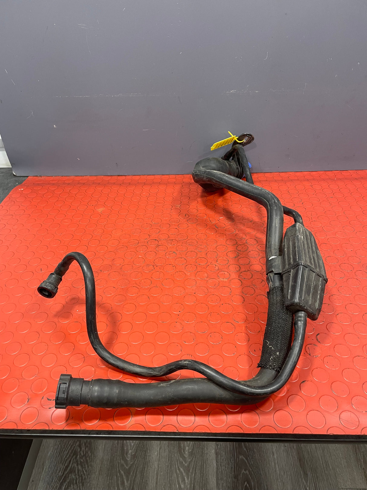 Citroen Berlingo/Peugeot Partner/Vauxhall Combo/Toyota Proace City ADBLUE FILLER PIPE 2019-2023 P/N 9815705980