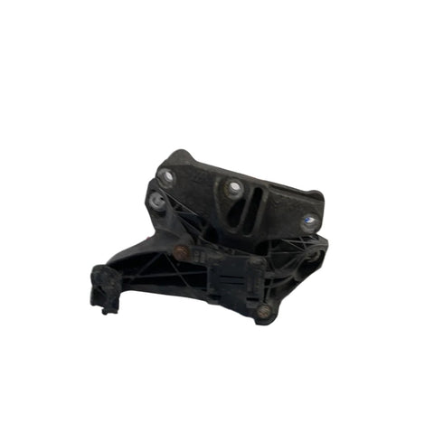 Citroen Berlingo/Peugeot Partner/Vauxhall Combo/Toyota Proace City ENGINE MOUNT O/S DRIVERS SIDE 1.5 2019-2024 P/N 9820297580