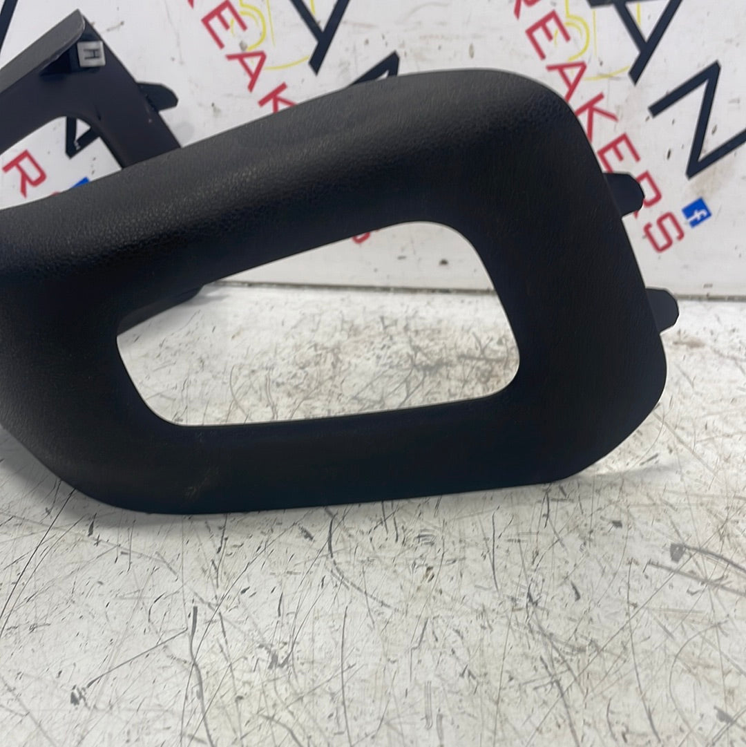 Citroen Berlingo/Peugeot Partner/Vauxhall Combo/Toyota Proace City CENTRE CONSOLE PLASTIC TRIM P/N 9820764177