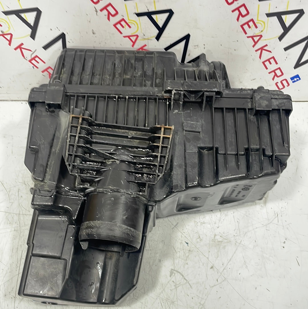 Citroen Dispatch/Peugeot Expert AIR BOX 2.0 2008-2016 P/N 1498555080