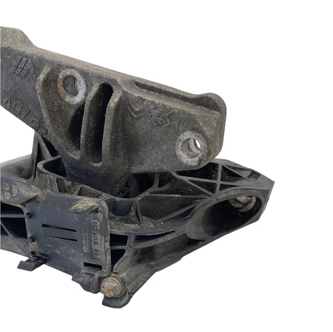 Citroen Berlingo/Peugeot Partner/Vauxhall Combo/Toyota Proace City ENGINE MOUNT O/S DRIVERS SIDE 1.5 2019-2024 P/N 9820297580
