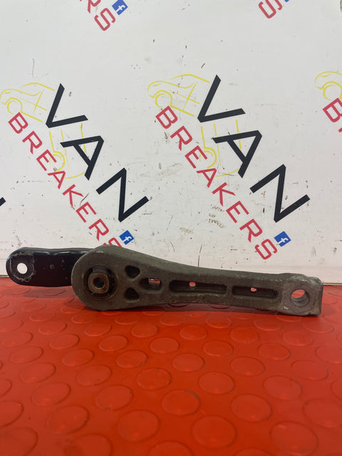 VW Caddy BOTTOM GEARBOX MOUNT / DOGBONE MOUNT 2012 1.6 MANUAL P/N 1K0199855BB