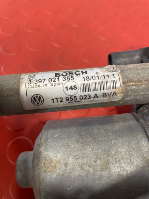 Volkswagen Transporter T6/Touran/Caddy WIPER LINKAGE WITH MOTOR 2010-2015 P/N 1T2955023A