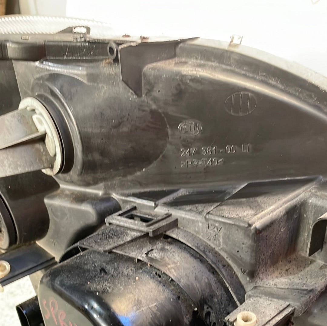 Mercedes Sprinter PASSANGER SIDE HEADLIGHT ASSEMBLY 2009 (DAMAGED BRACKETS,CLOUDED LENS) P/N 24738100