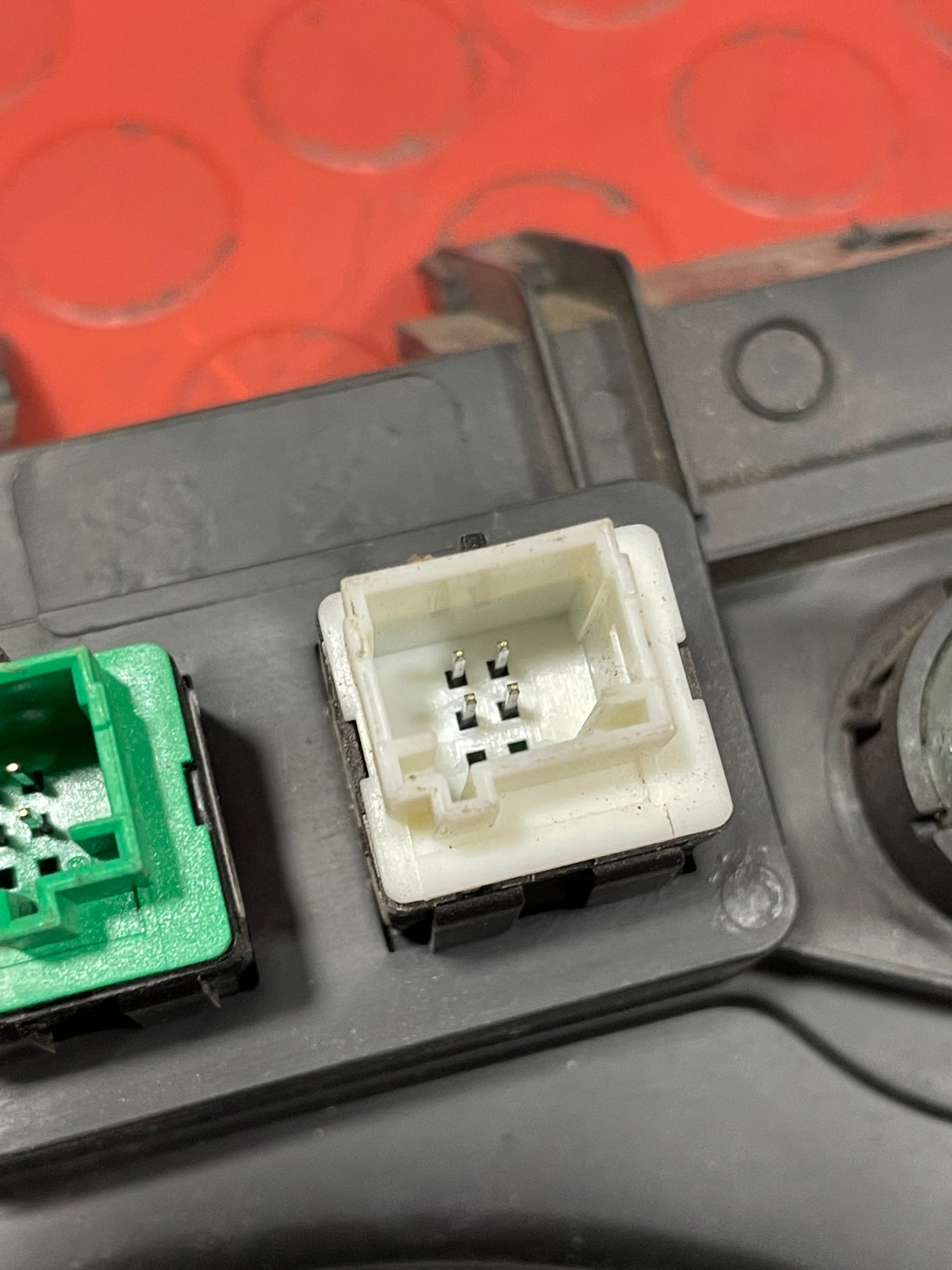 Citroen Berlingo/Peugeot Partner WINDOW SWITCH/LOCKING CONTROL PANEL 2008-2018 P/N 9680932177