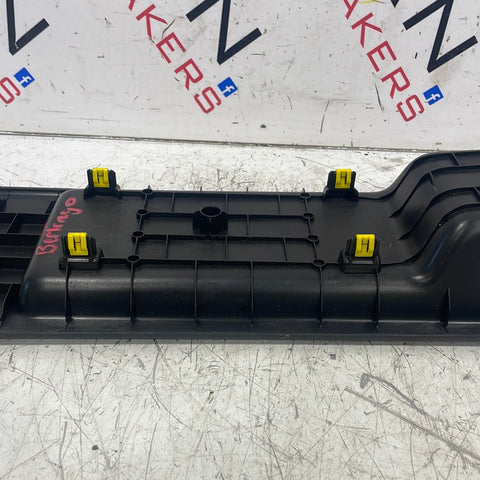 Citroen Berlingo/Peugeot Partner/Vauxhall Combo/Toyota Proace City CENTRE CONSOLE TUNNEL TRIM 2018-2021 P/N 9828059377