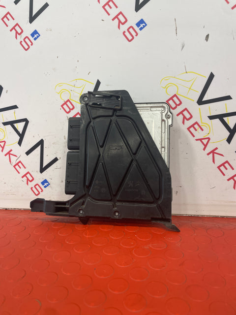 Peugeot Expert/Citroen Dispatch/Vauxhall Vivaro ECU MODULE P/N 9832694480