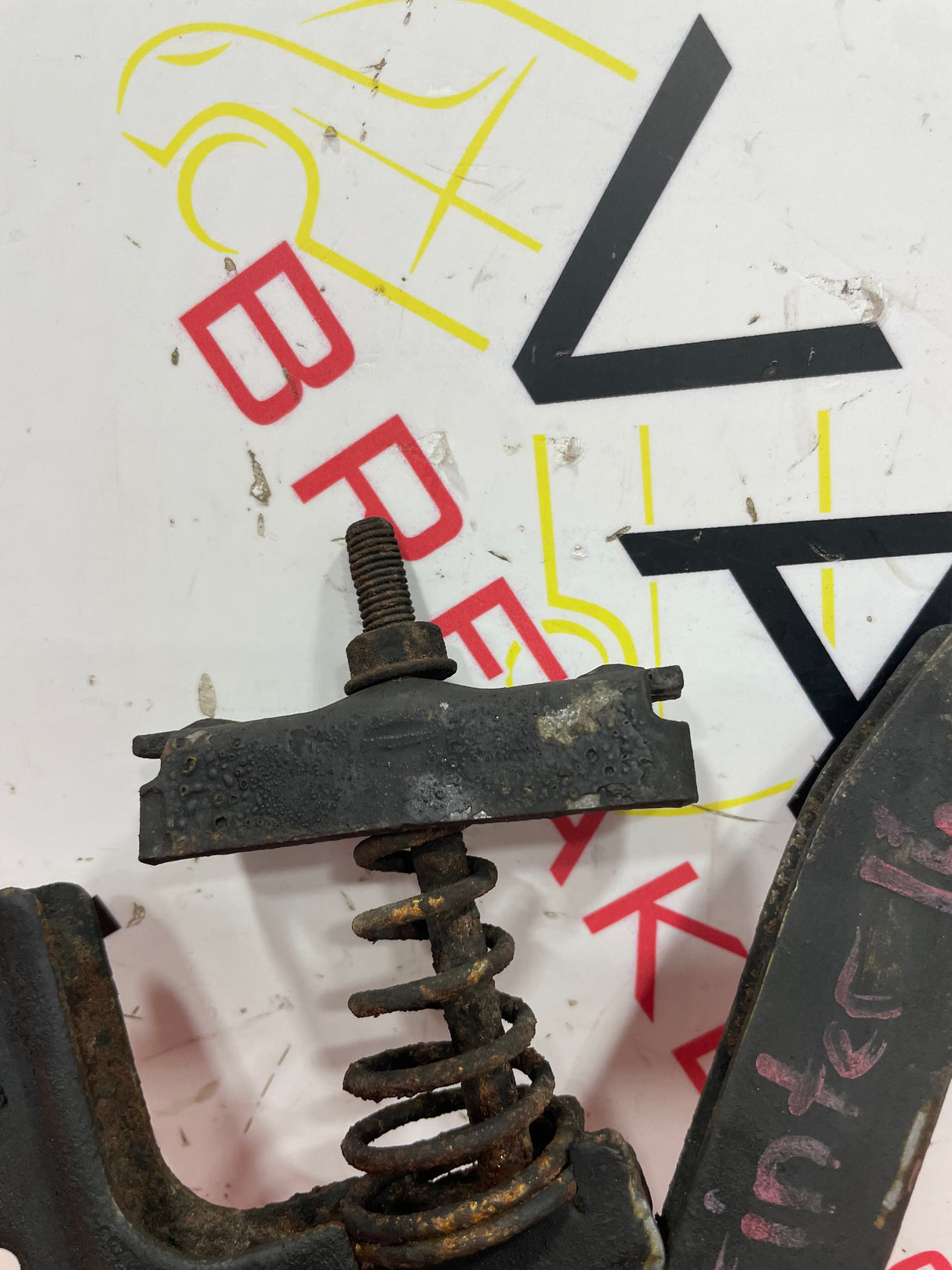 Volkswagen Crafter Mercedes Sprinter mk2 HANDBRAKE MECHANISM W906 2014 P/N A9064200238