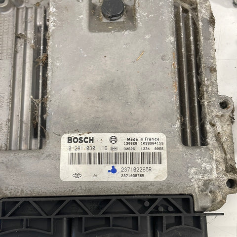 Renault Master BSI KIT WITH KEY AND BARREL/ECU/ECM 2013 2.3 FWD P/N 237102265R