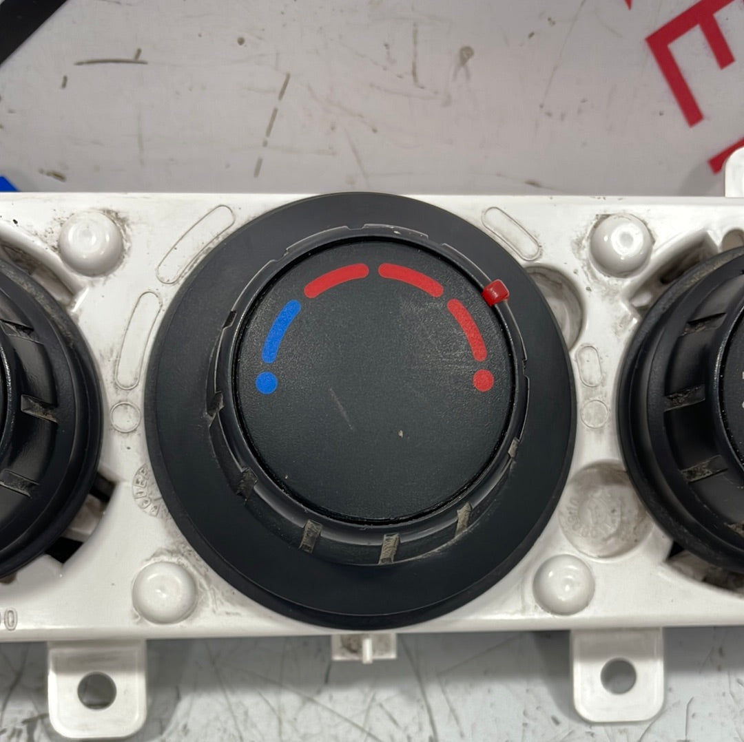 Renault Master/Vauxhall Movano CLIMATE CONTROL PANEL 2.3 2010-2020 P/N 275700007R