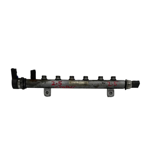 Volkswagen Crafter FUEL RAIL 2.5 TDI 2006-2010 P/N 076130093A