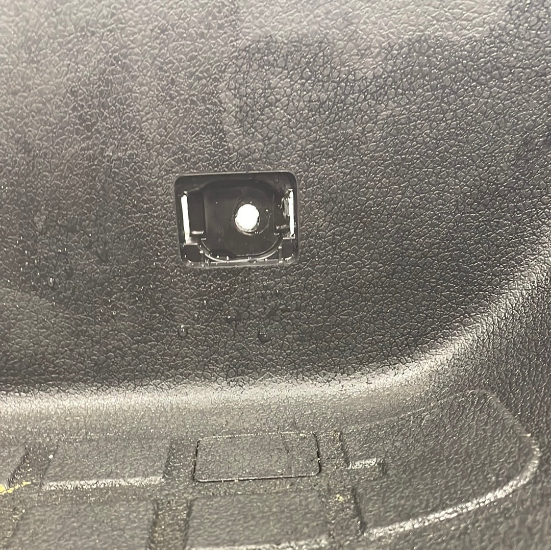 Citroen Dispatch/ Peugeot Expert/ Toyota Proace/ Vauxhall Vivaro DOOR STEP COVER TRIM FRONT RIGHT SIDE 2019-2023 P/N 98129341ZD