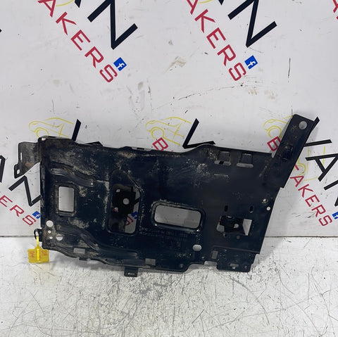 Citroen Dispatch/ Peugeot Expert/ Toyota Proace/ Vauxhall Vivaro(19) BATTERY TRAY 981528858000