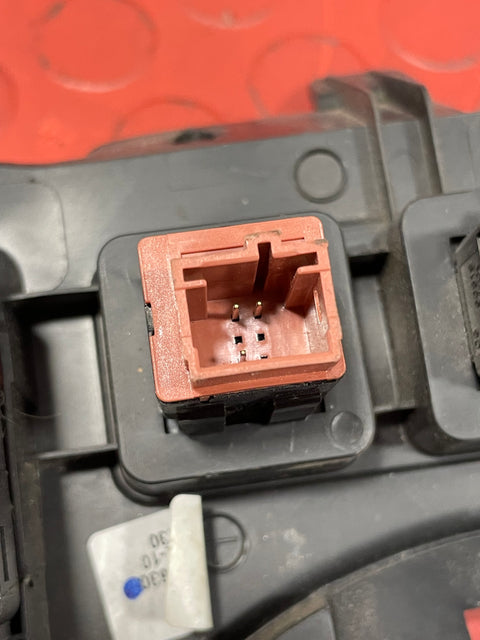 Citroen Berlingo/Peugeot Partner WINDOW SWITCH/LOCKING CONTROL PANEL 2008-2018 P/N 9680932177