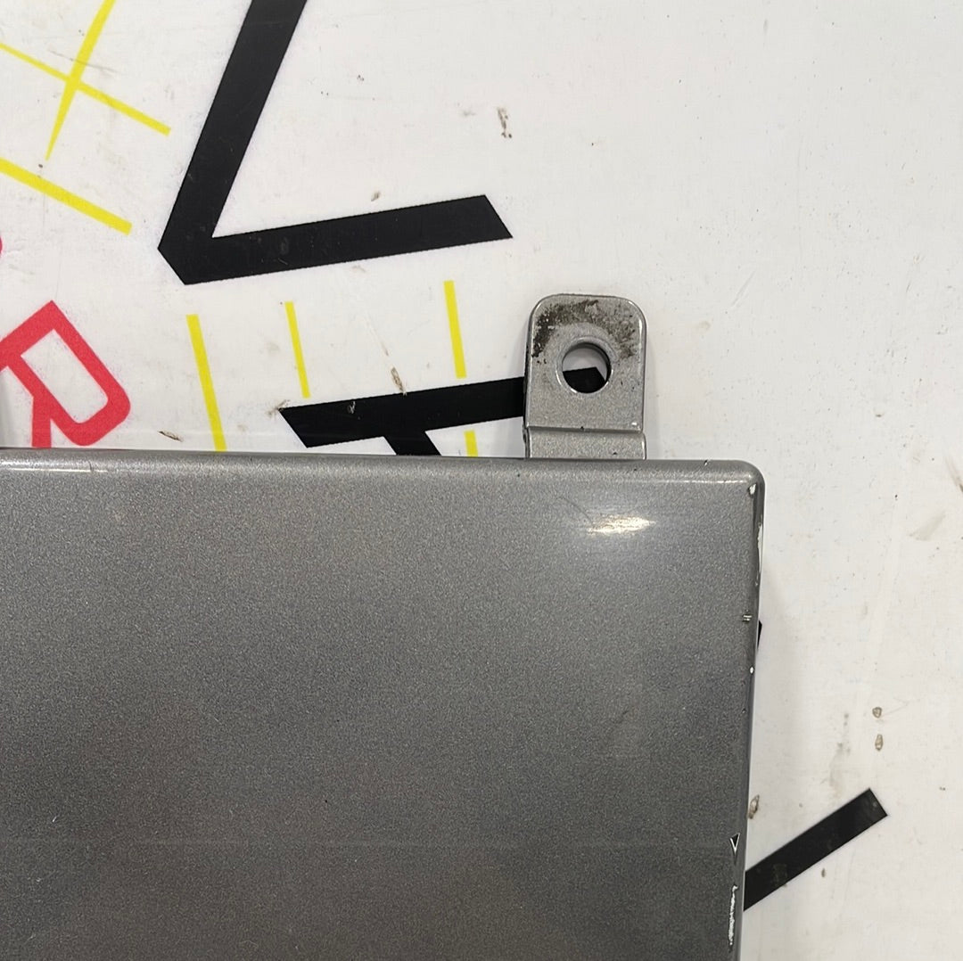 Renault Trafic/Vauxhall Vivaro/Nissan NV300 MOULDING UNDER FUEL FILLER FLAP PASSENGER'S SIDE (GREY) 2014-2019 P/N 788287806R