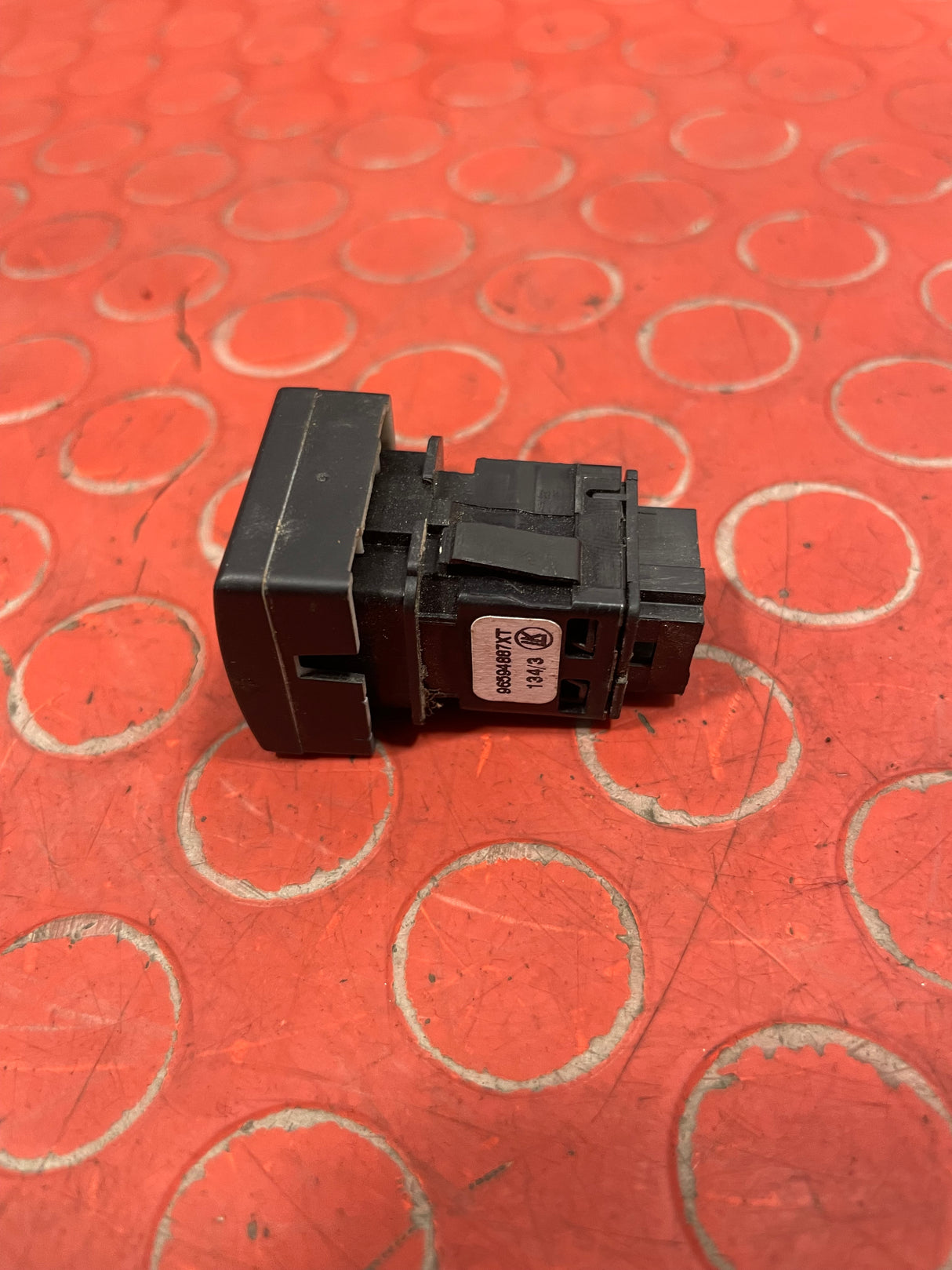 Citroen Berlingo/Peugeot Partner PARKING SENSOR SWITCH 2008-2018 P/N 96594887XT