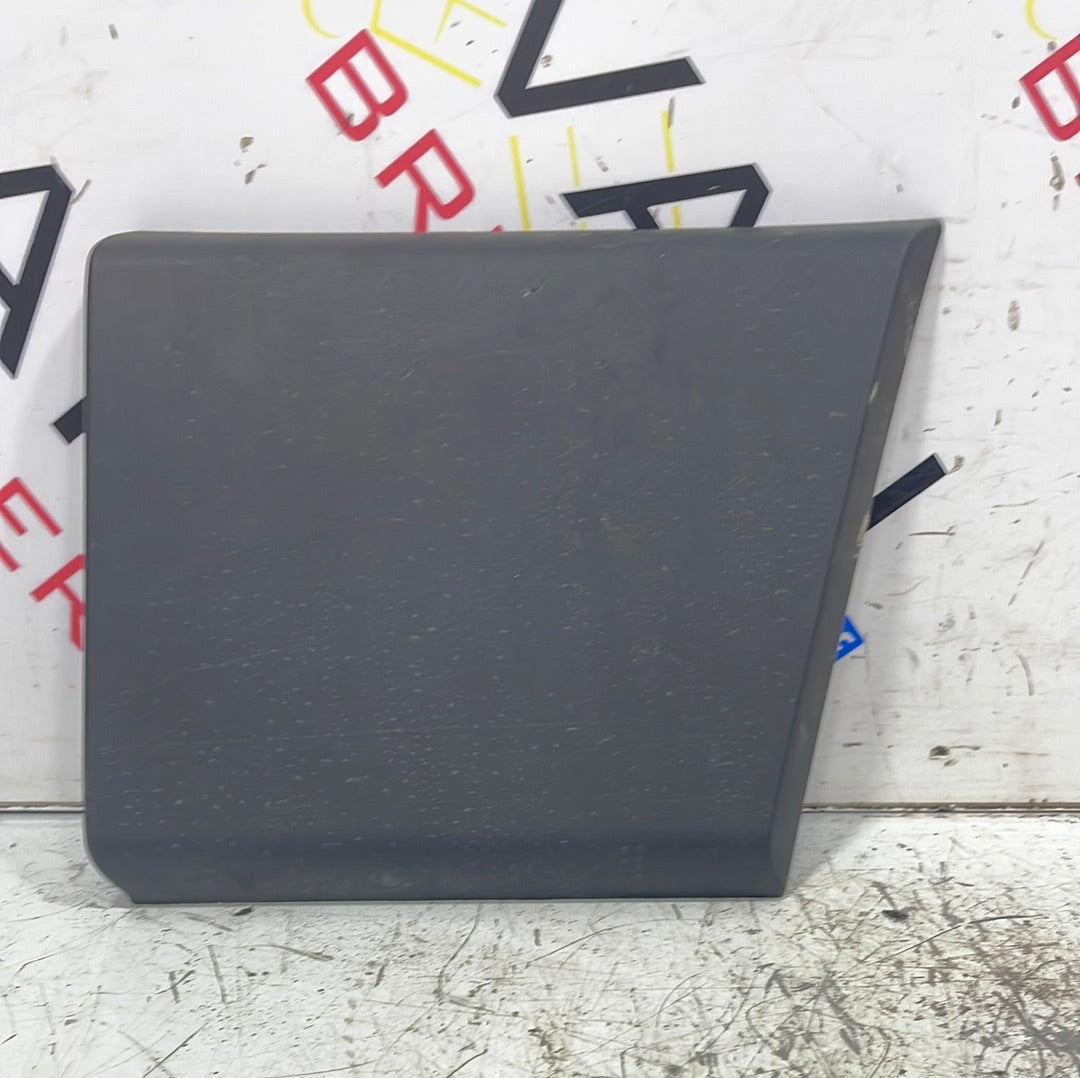Citroen Relay/ Peugeot Boxer/ Fiat Ducato UNDER FUEL CAP TRIM 735684309