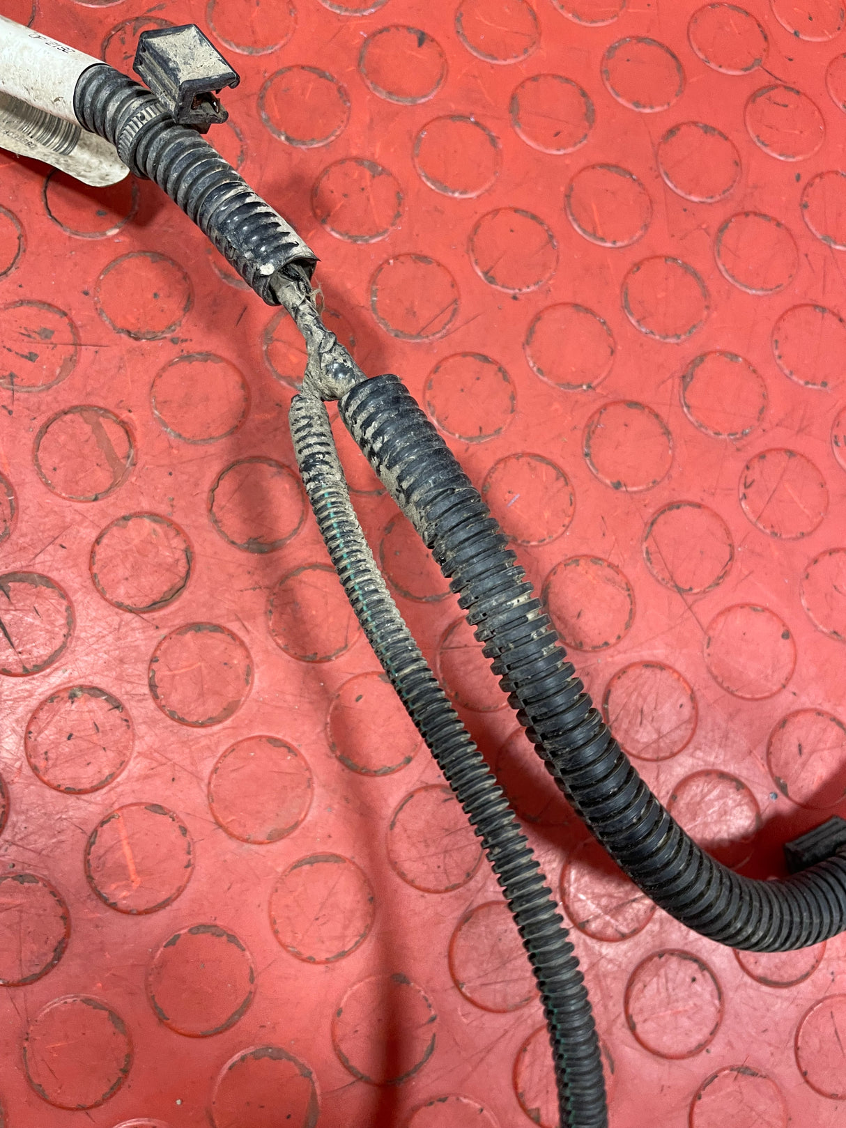 Citroen Berlingo/Peugeot Partner/Vauxhall Combo/Toyota Proace City REAR PARKING SENSOR LOOM 2019-2025 P/N 9828035680