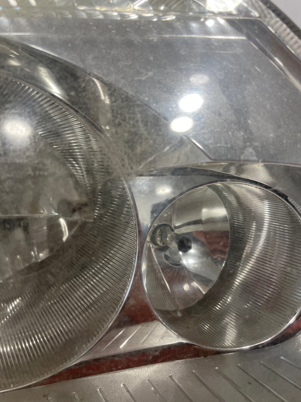 Mercedes Sprinter Van Headlight 2006-2014 Headlamp Drivers Side Right O/S P/N 24738200RE