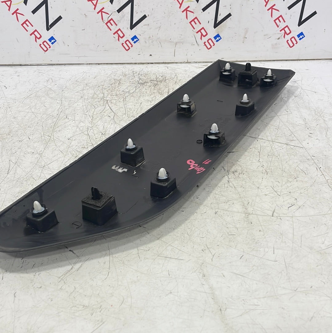 Citroen Berlingo/Peugeot Partner/Vauxhall Combo/Toyota Proace City REAR RIGHT QUARTER MOULDING TRIM 2019-2024 P/N 9817695177