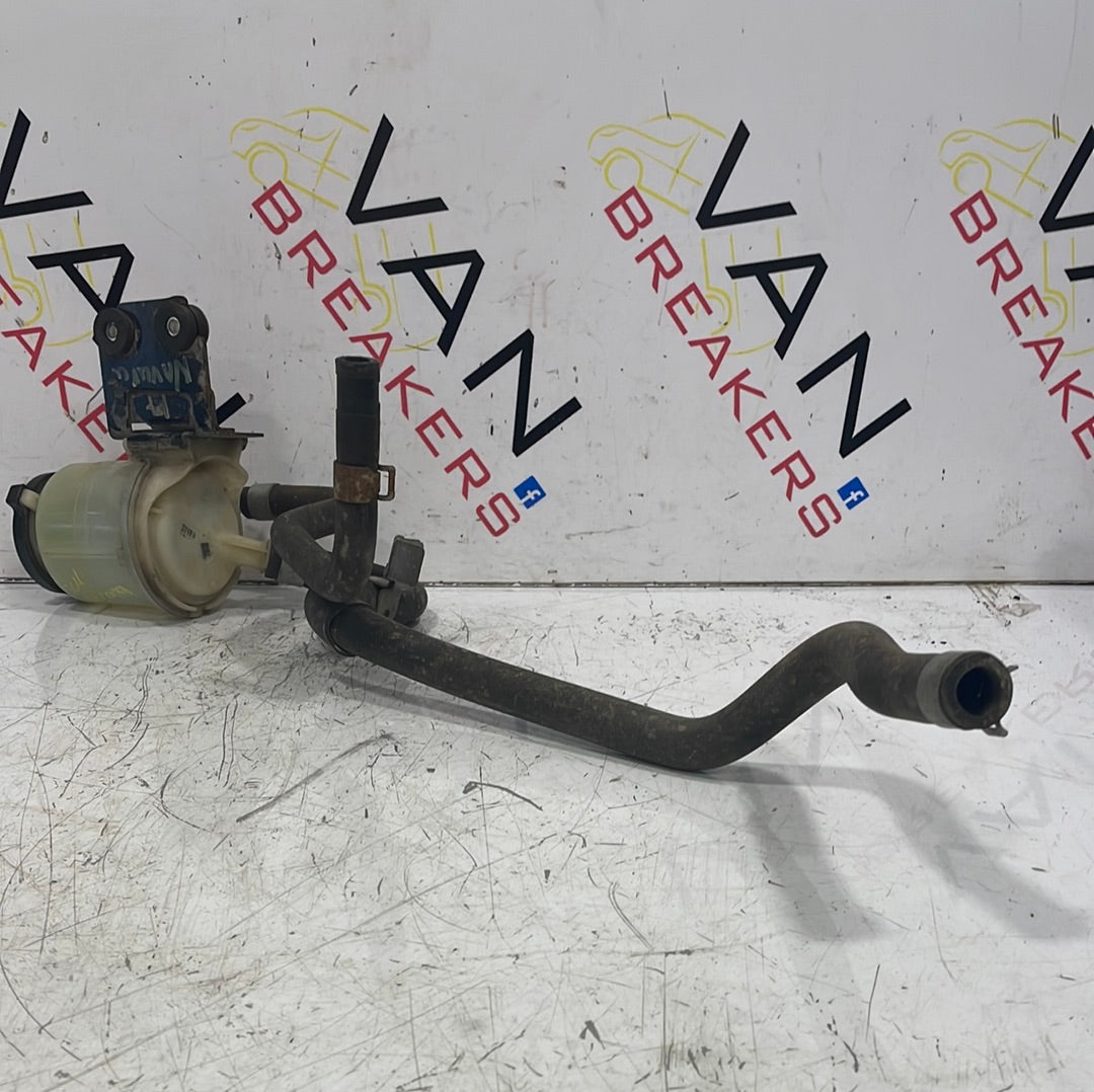 Nissan Navara POWER STEERING FLUID RESERVOIR AND PIPES 2017 P/N 49180EB700