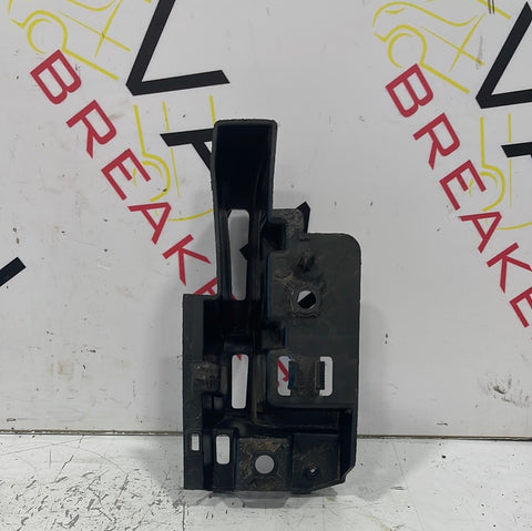Citroen Berlingo/Peugeot Partner/Vauxhall Combo/Toyota Proace City REAR LEFT BUMPER BRACKET 2019-2024 P/N 9816808580