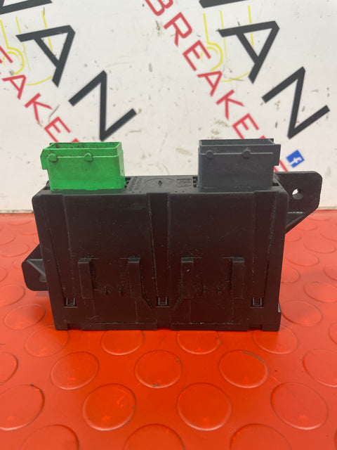 Peugeot Partner/Expert FUSE PORT 2019-2024 P/N 9807499880