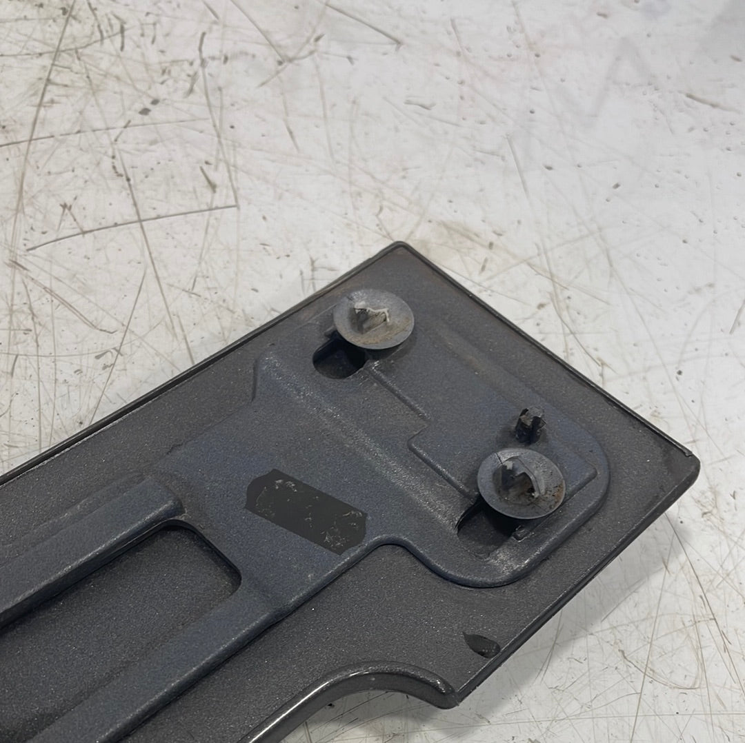 Citroen Dispatch/ Peugeot Expert/ Vauxhall Vivaro/ Toyota Proace Sliding Door Rail Trim Passenger Side 2018 Black/Grey Mk3 P/N 9808384080