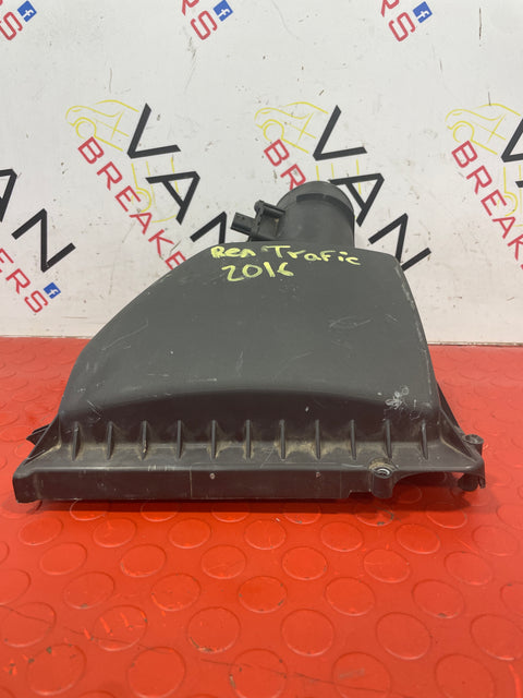 Renault Trafic/ Vauxhall Vivaro 1.6 AIR BOX LID WITH AIR FLOW SENSOR 2014-2017 P/N H8201333223