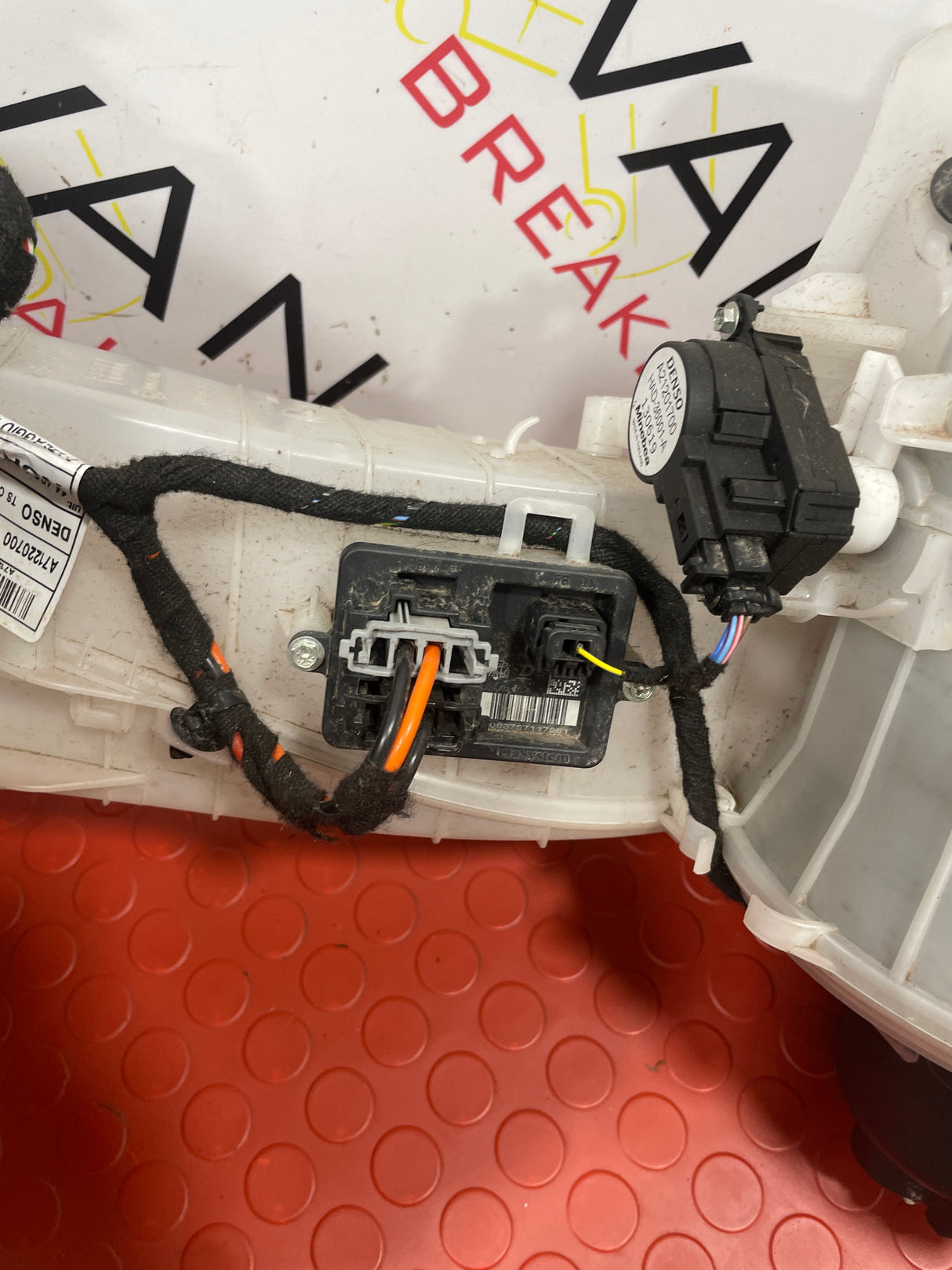 Citroen Dispatch/Vauxhal Vivaro/Toyota Proace/Peugeot Expert INTERIOR HEATER CLIMATE BOX ASSEMBLY 1.6 HDI 2017-2023 P/N 9802501680