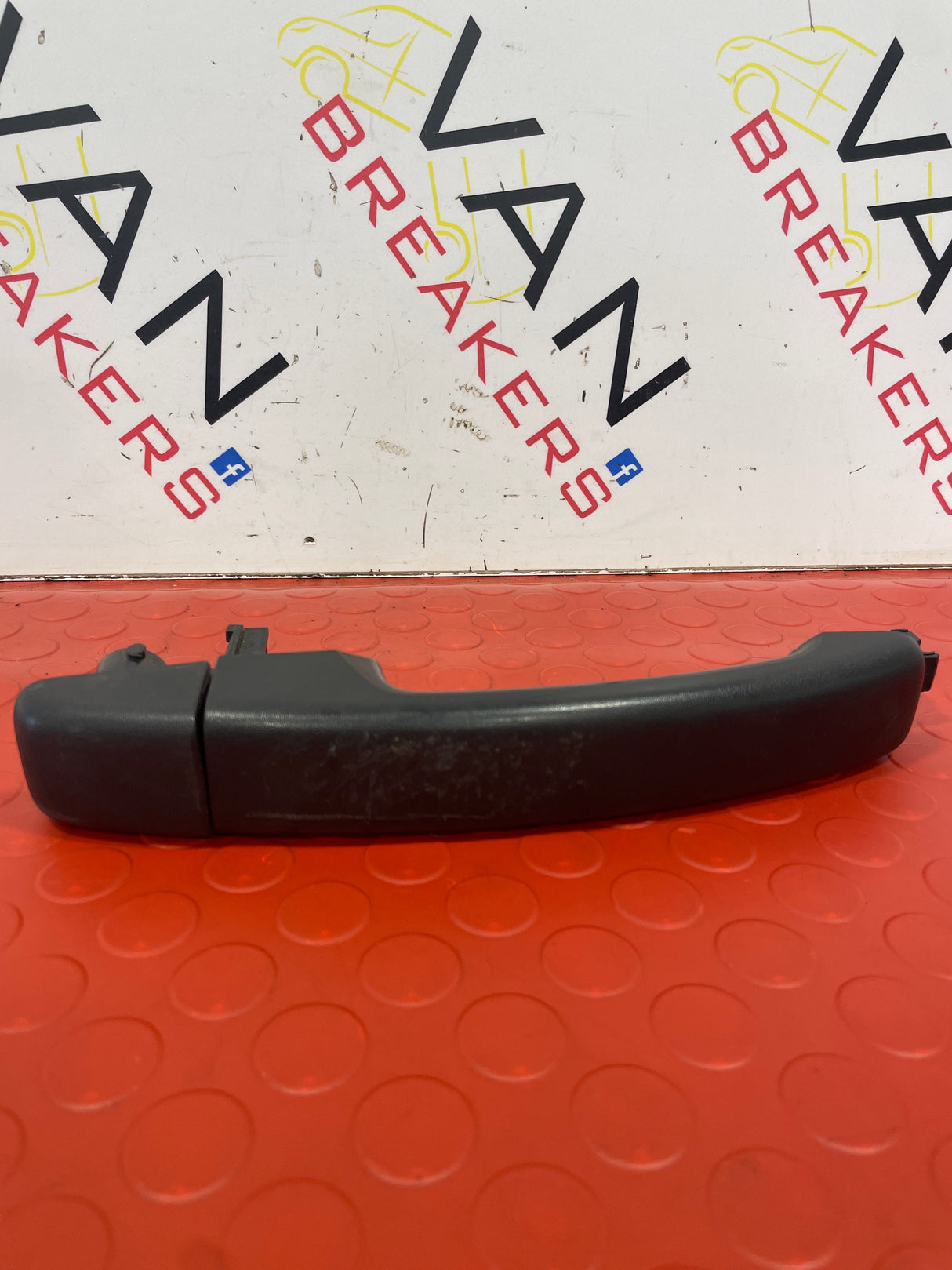 Renault Trafic III (2019) / Master (2016) PASSENGER SIDE FRONT OUTER DOOR HANDLE (X82) 2019 P/N 806062978R