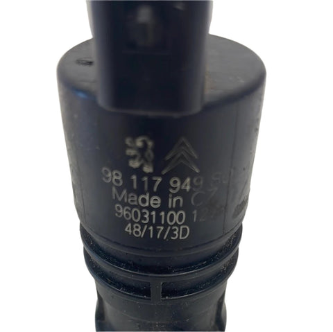 Citroen Berlingo/Peugeot Partner/Vauxhall Combo/Toyota Proace City WINDSCREEN WASHER PUMP 2019-2023 P/N 9811794980