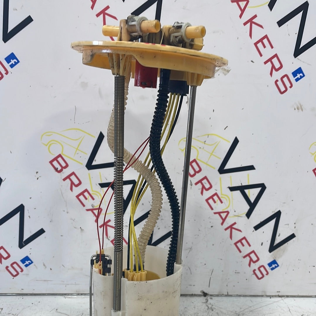 Nissan Navara NP300 Pick Up FUEL PUMP 2.3 2015 0580203376