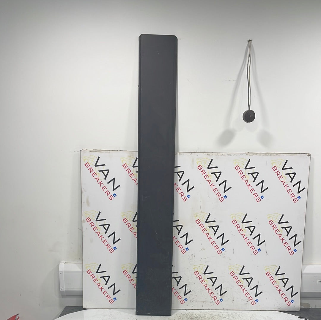 Citroen Relay/ Peugeot Boxer/ Fiat Ducato RIGHT SIDE STRIP BLACK P/N 1321052070