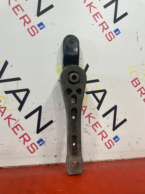 VW Caddy BOTTOM GEARBOX MOUNT / DOGBONE MOUNT 2012 1.6 MANUAL P/N 1K0199855BB