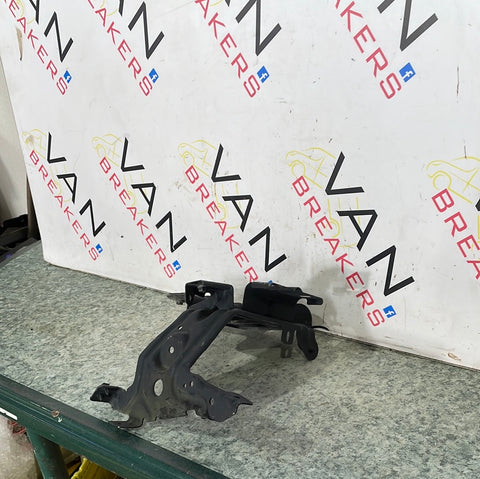 Ford Transit Custom 150 FUSE BOX MOUNTING BRACKET 2.2 TDCI 2014-2017 P/N BK21V020C74