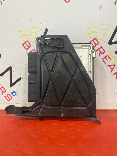 Peugeot Expert/Citroen Dispatch/Vauxhall Vivaro ECU MODULE P/N 9832694480