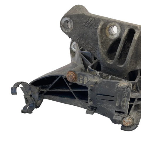 Citroen Berlingo/Peugeot Partner/Vauxhall Combo/Toyota Proace City ENGINE MOUNT O/S DRIVERS SIDE 1.5 2019-2024 P/N 9820297580