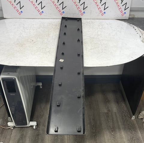 Citroen Relay/ Peugeot Boxer/ Fiat Ducato RIGHT SIDE STRIP BLACK P/N 1321052070