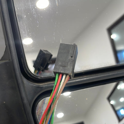 Citroen Relay/ Peugeot Boxer/ Fiat Ducato DRIVERS SIDE WING MIRROR RIGHT O/S SHORT ARM (DAMAGED) PLEASE SEE PHOTOS 2014-2023 P/N GV52530R