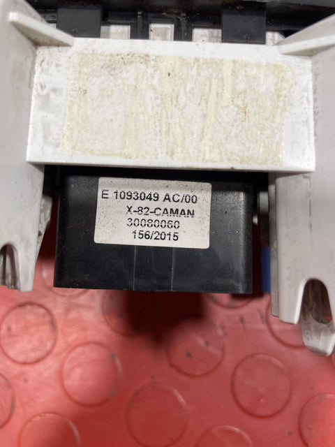 Renault Trafic/Vauxhall Vivaro HEATER CONTROL SWITCHES WITH AIR CONDITIONING 2014-2019 P/N 30080060